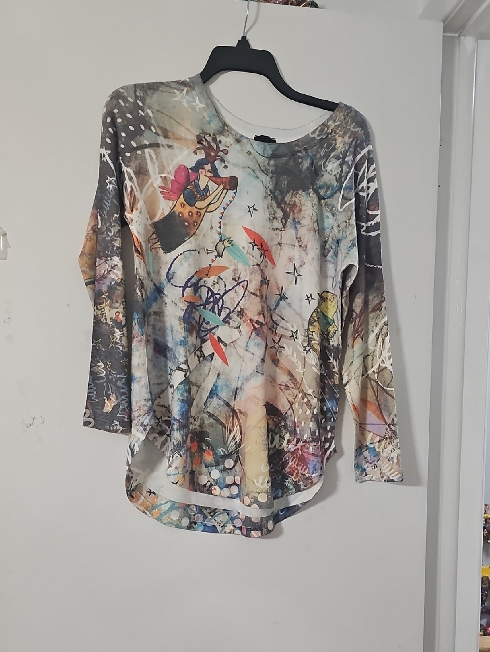 Artistic Inoah Multicolor Long-Sleeve Women's Tee